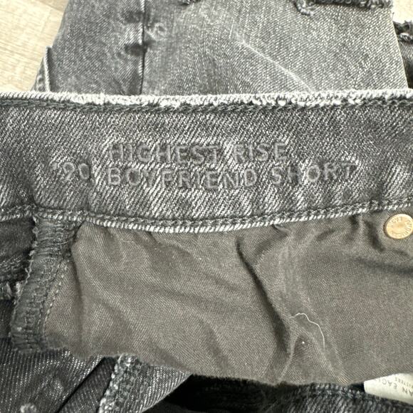 American Eagle Highest Rise 90s Boyfriend Shorts Black Distressed Size 2 - Picture 5 of 5